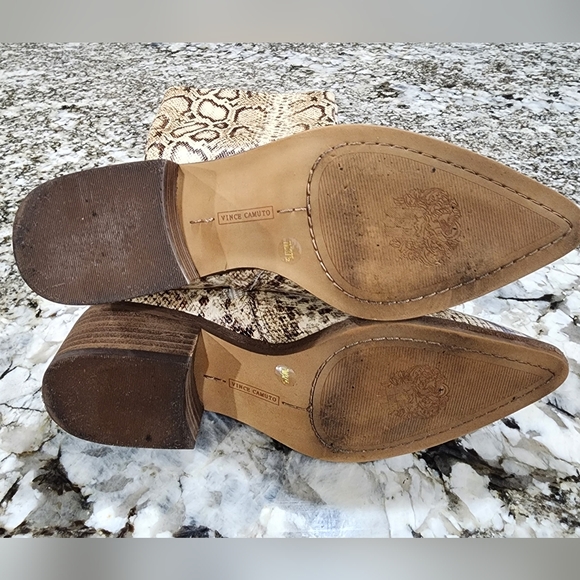 Vince Camuto Beaanna Faux Snakeskin Tall Boot 7M Chunk Heel - Picture 13 of 13